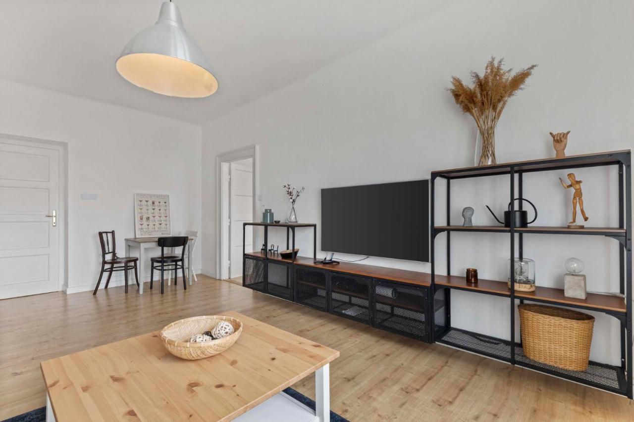 Ah Legionarska Apartment Братислава Екстериор снимка